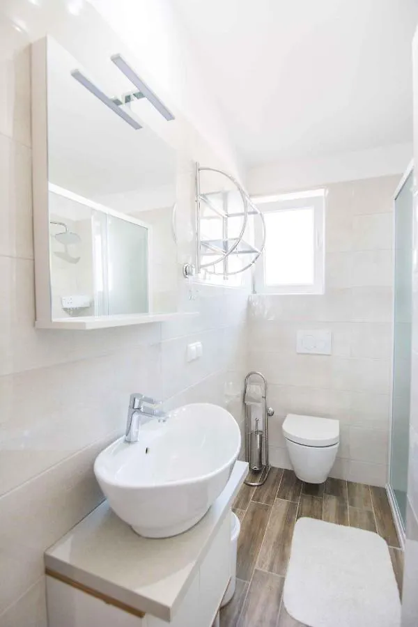 Apartments In Biograd Na Moru 8034