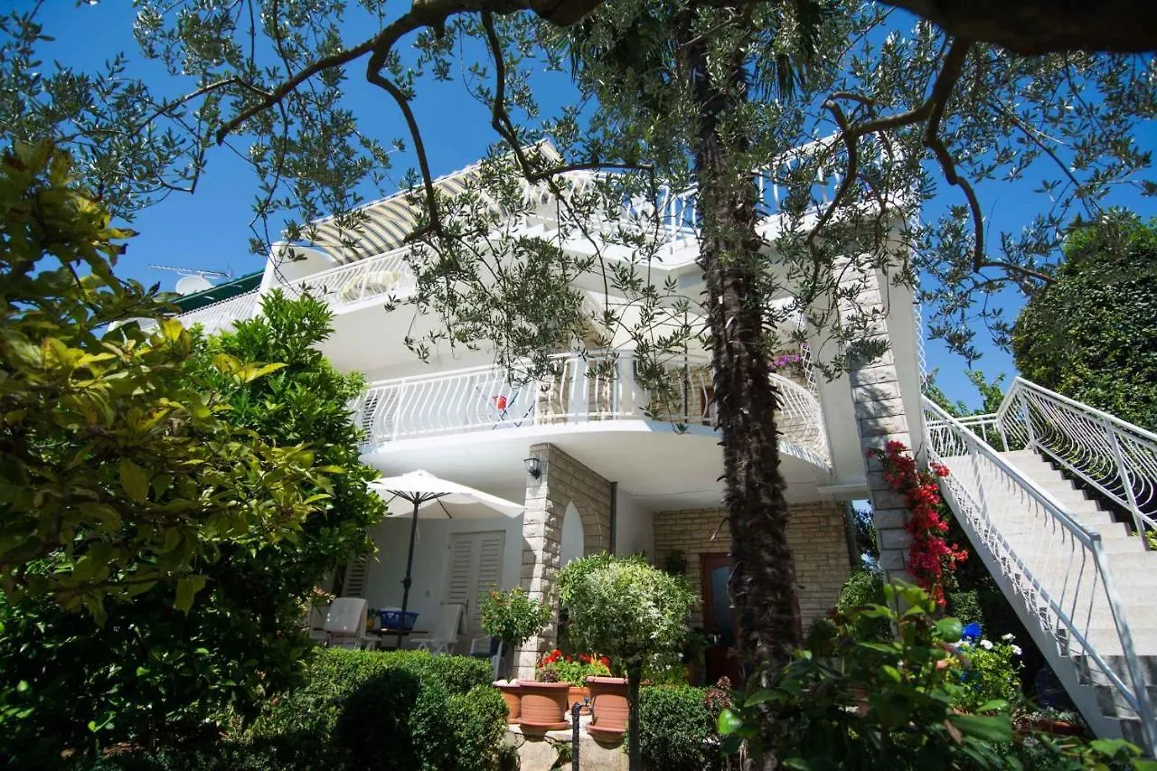 Apartments In Biograd Na Moru 8034