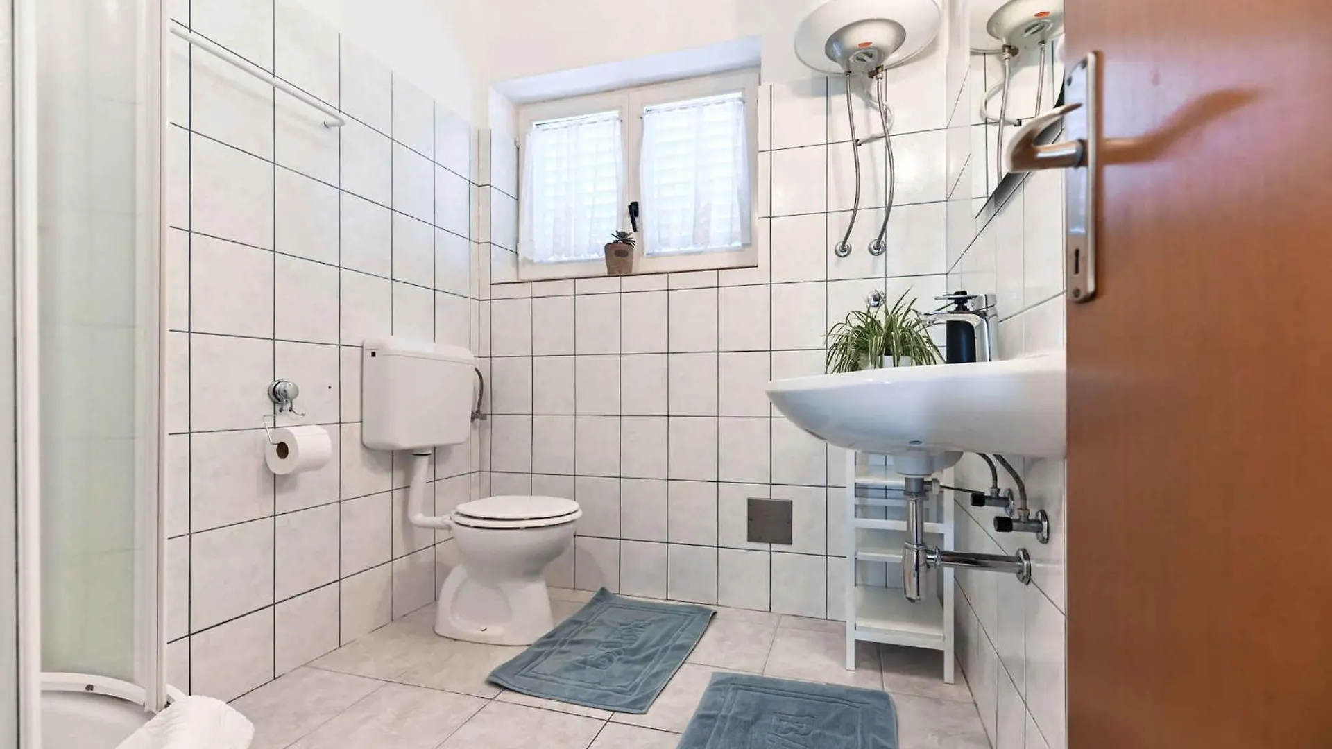 Apartments In Biograd Na Moru 8034