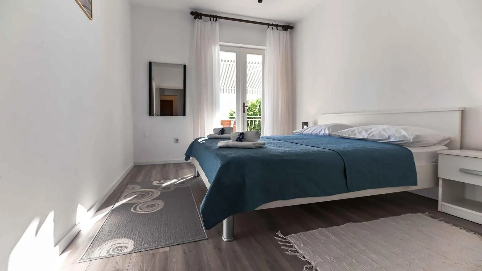 Apartments In Biograd Na Moru 8034