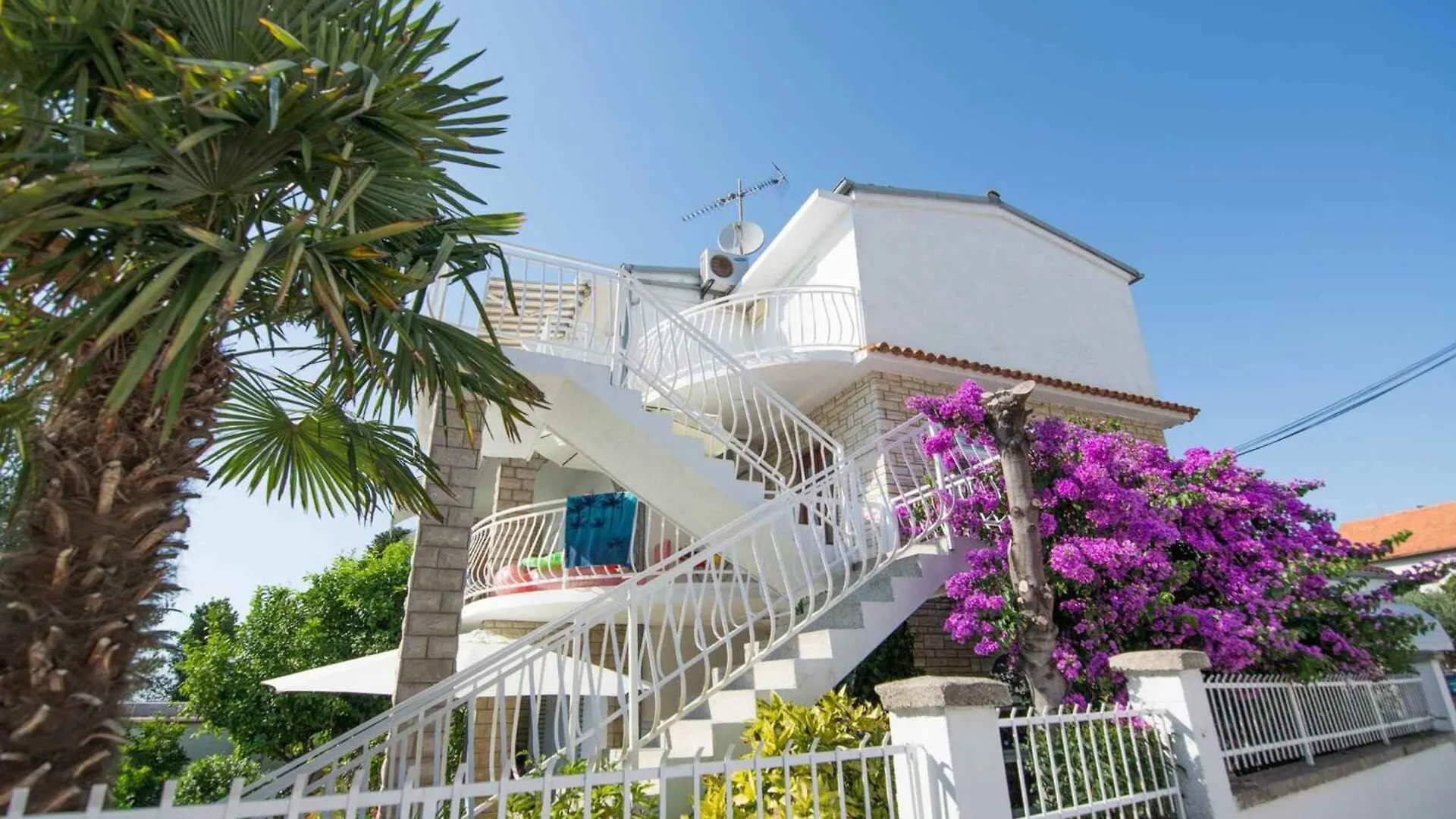Apartments In Biograd Na Moru 8034