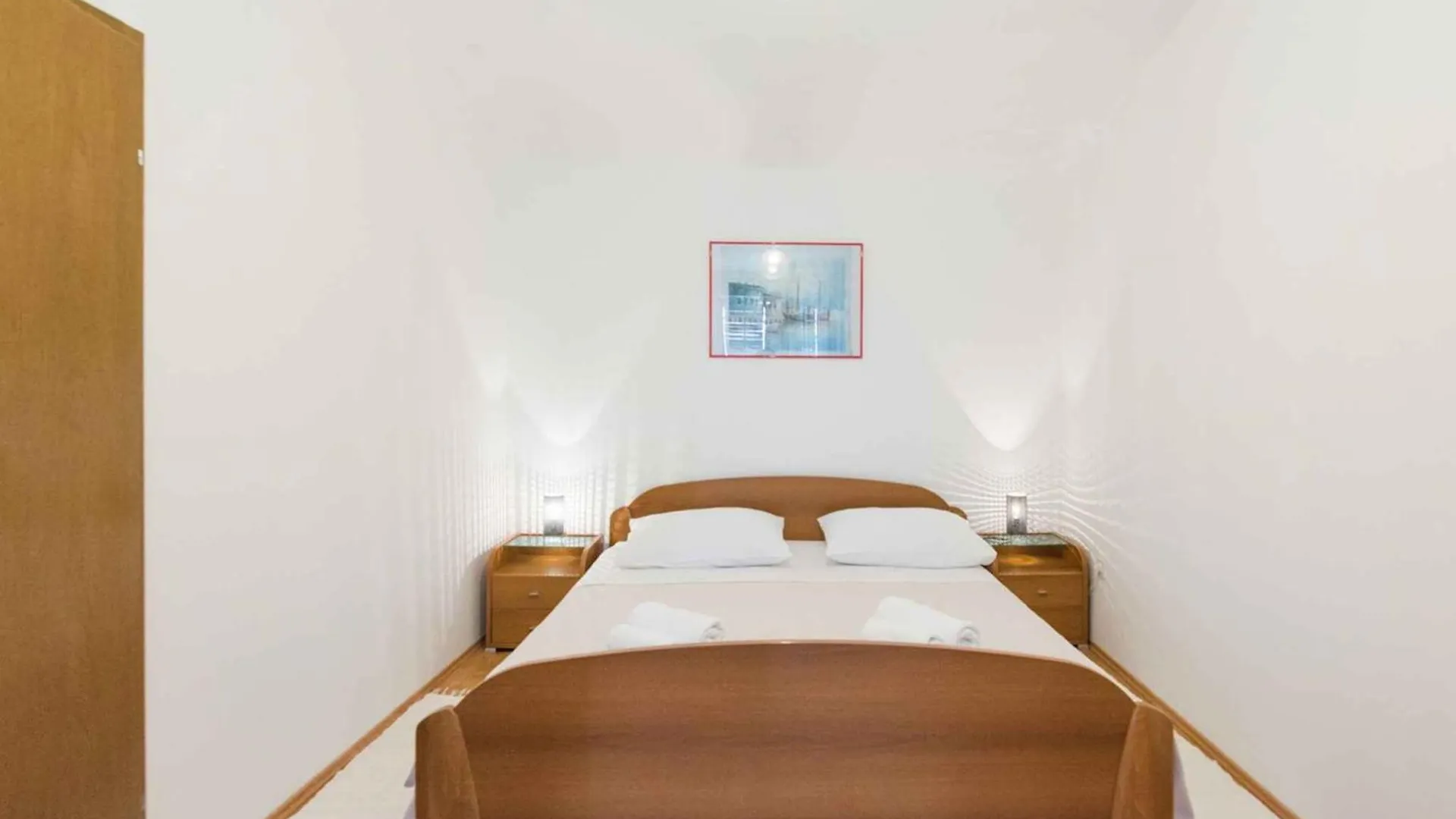 Apartments In Biograd Na Moru 8034